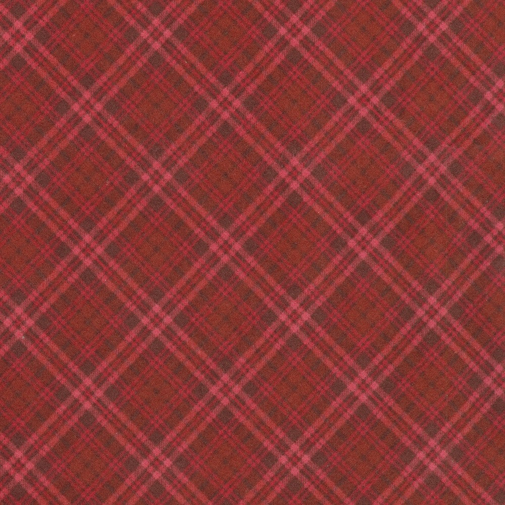 Robert Kaufman - BURGUNDY from Bouquet of Roses Flannel