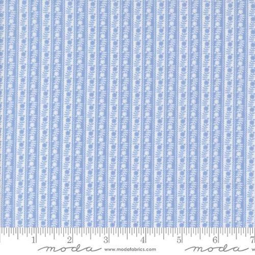 Moda Memory Lane Brenda Riddle Blue 18785-15 quilting fabric