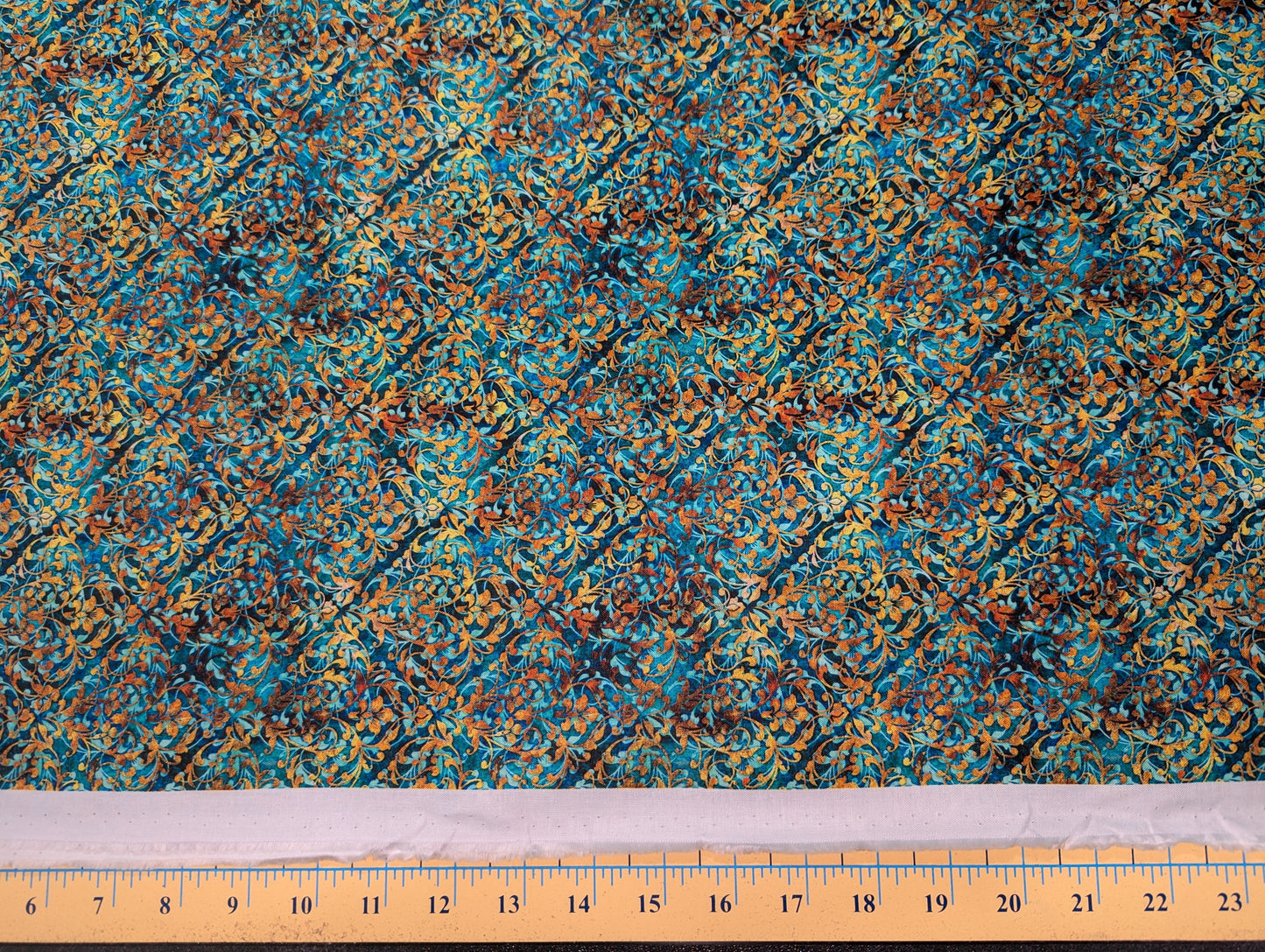 QT Pandora 27184-Q Aqua quilting cotton