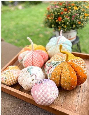 Minki Kim - Fabric Pumpkins Pattern