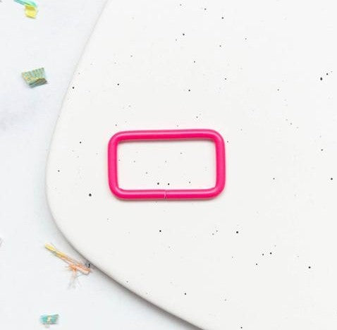 Moda - 1.5" Rectangle Ring 12ct H Pink SSCH09 - Stitch Supply Notion