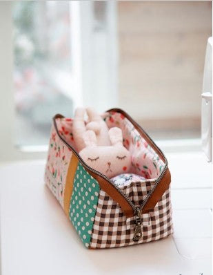 Minki Kim - Open Up Box Pouch Pattern