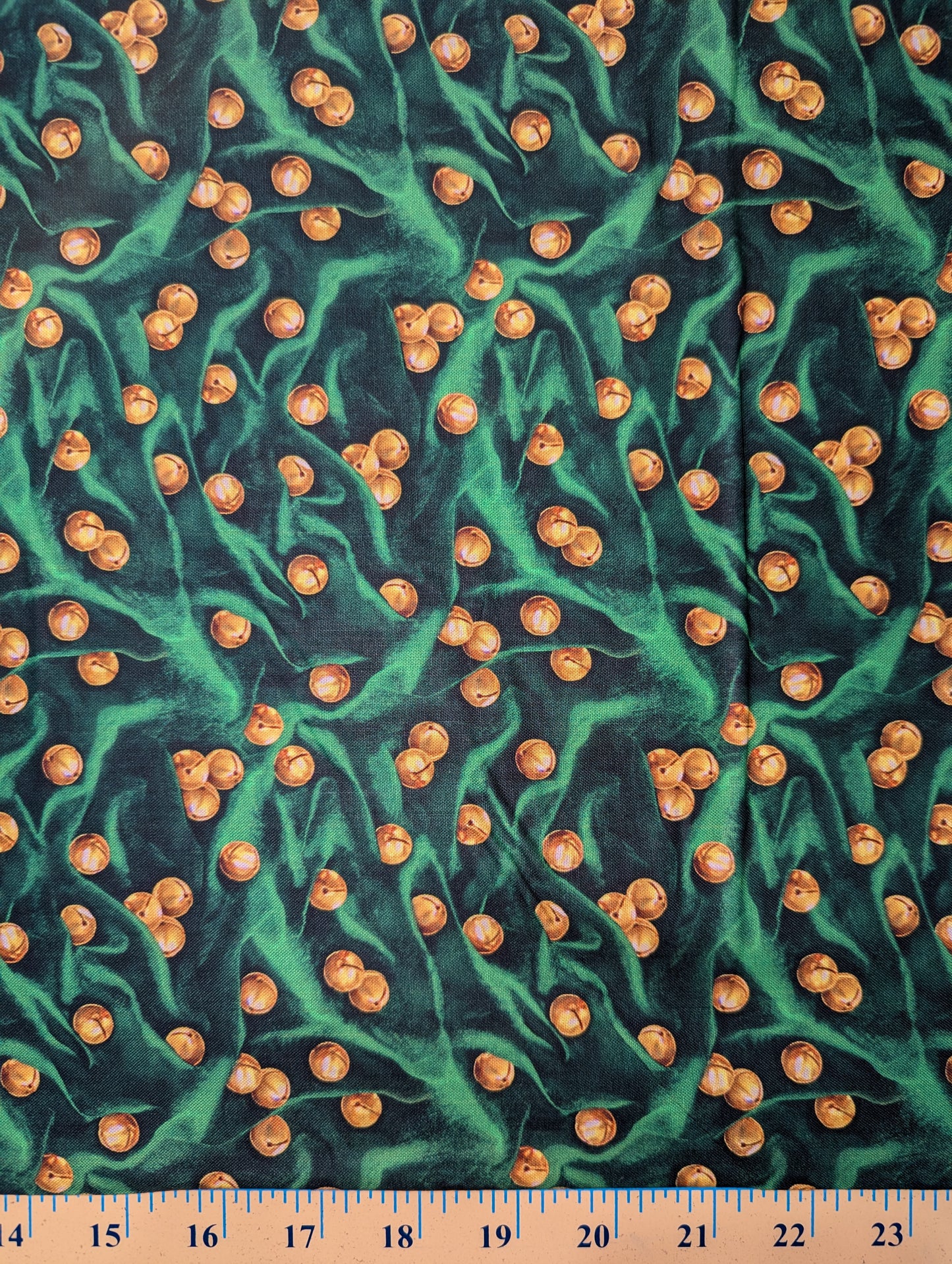 Santa's List 27262-G Christmas quilting cotton fabric