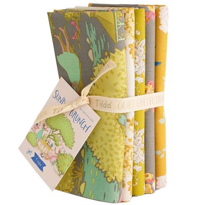 Tilda Sunday Brunch Fat Quarter Bundle 20x22" Grey