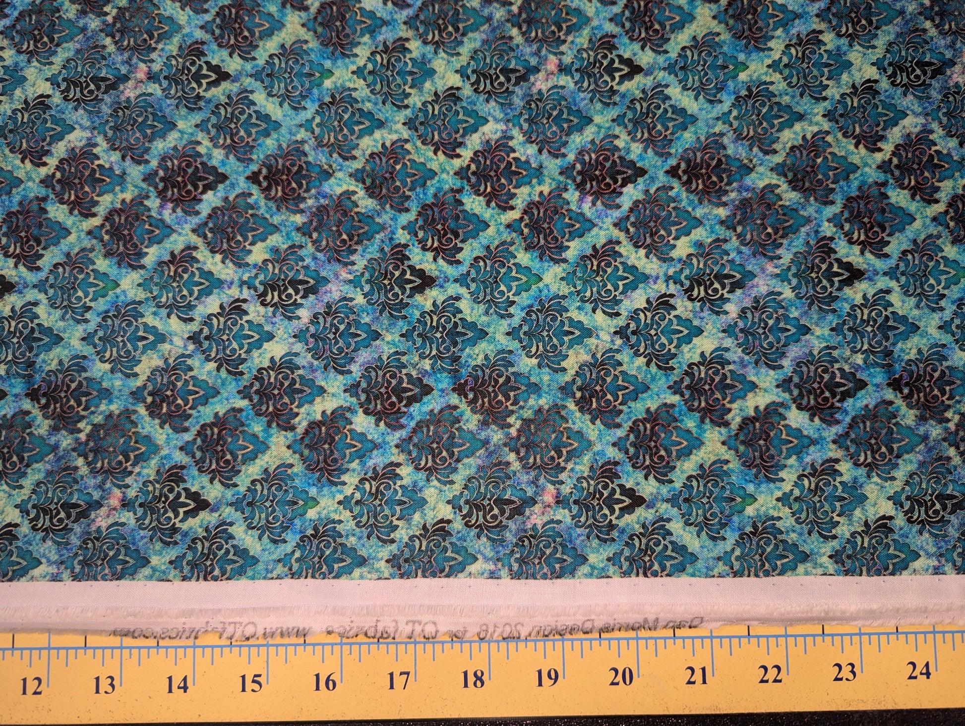 QT Pandora 27186-Q Aqua quilting cotton