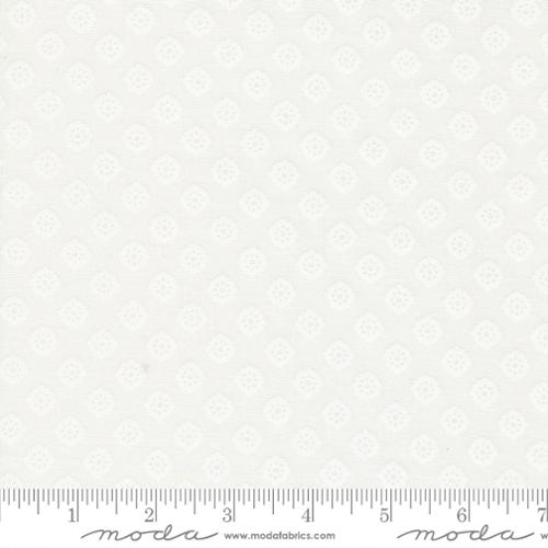 Coriander Seeds 43 White quilting fabric