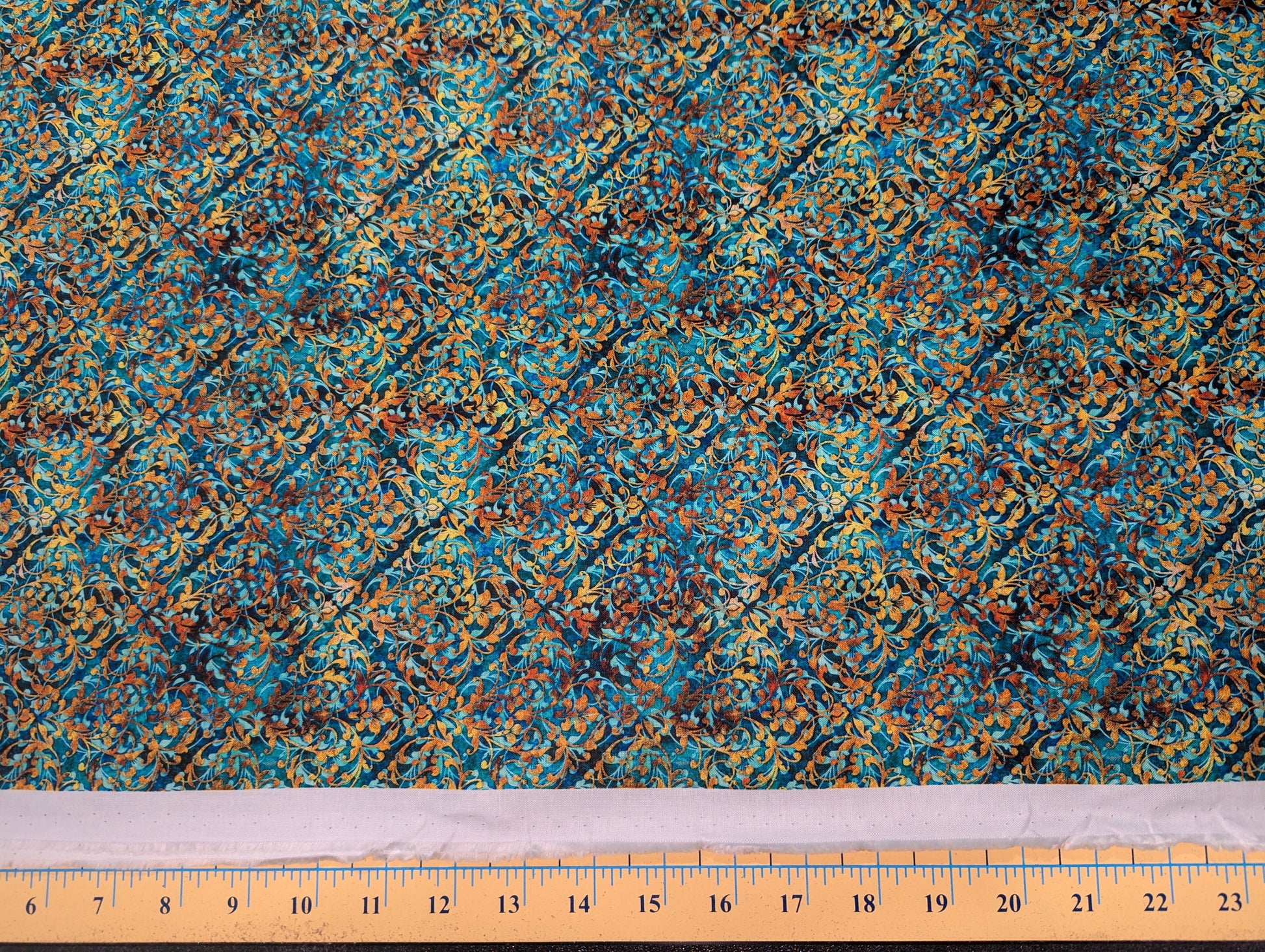 QT Pandora 27184-Q Aqua quilting cotton