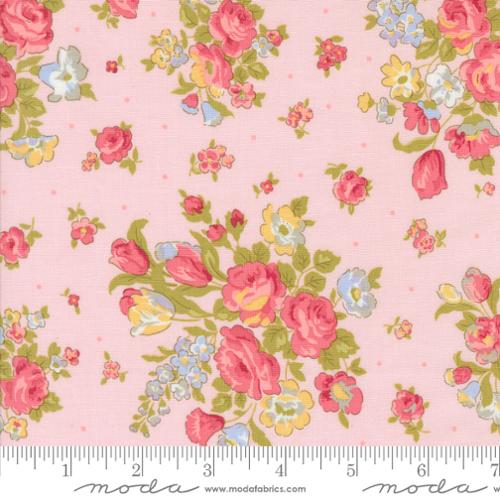 Moda - Memory Lane-Brenda Riddle Designs - Petal 1