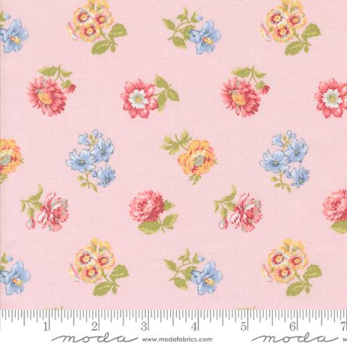 Moda Memory Lane Brenda Riddle Petal 18781-12 quilting fabric
