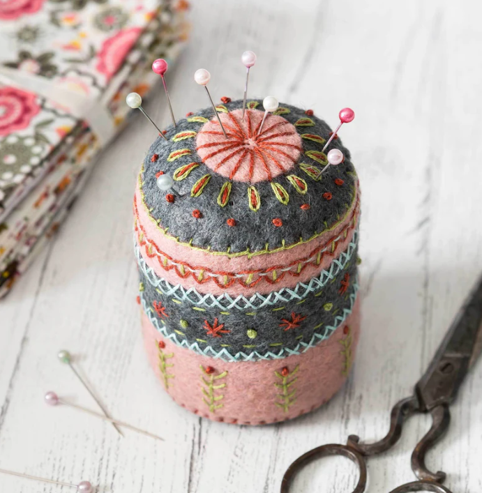 Corinne Lapierre - Pincushion Felt Craft Mini Kit