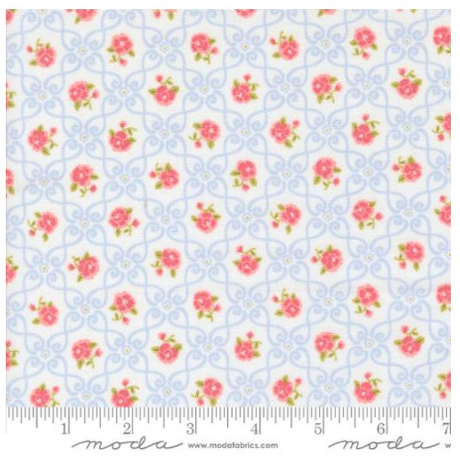 Moda Memory Lane Brenda Riddle Off White 18782-11 quilting fabric