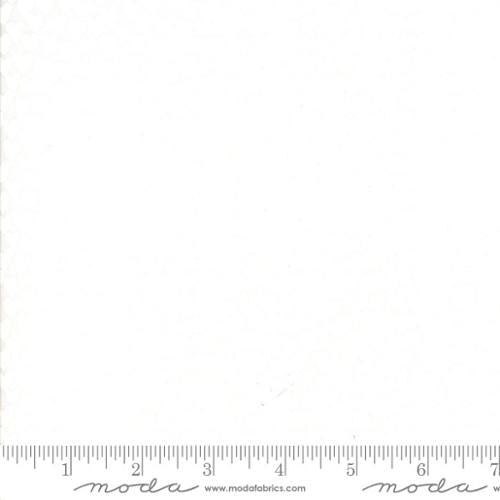 Muslin Mates Hearts White quilting fabric
