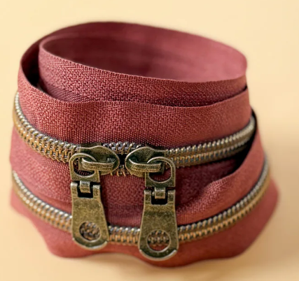 Minki Kim - 30'' Zipper | Brown