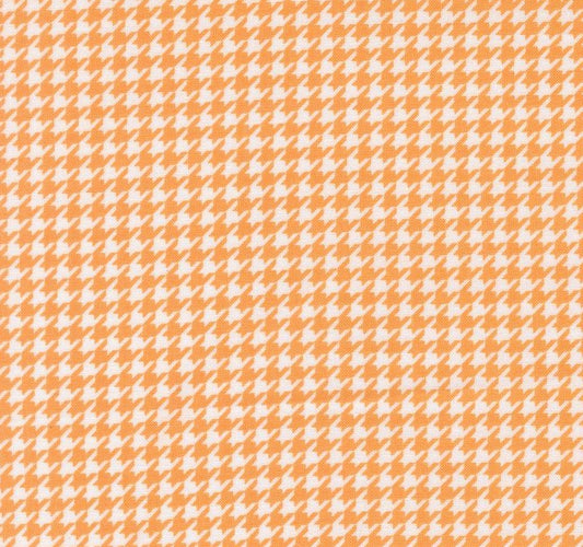 Moda Delightfully Yours Apricot 37702-13 cotton fabric