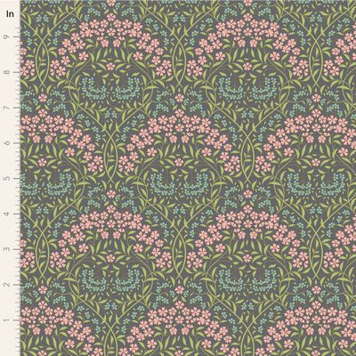 Tilda Larissa Greygreen